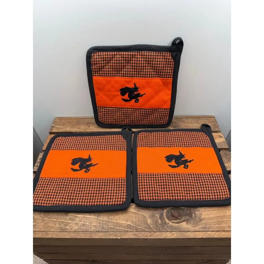 Set of 3 Halloween Pot Holders -Orange Black Gingham Plaid -Flying Witch Quilted